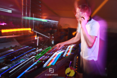 1_VMP107